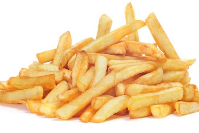 Las patatas fritas son uno de los alimentos más recurrentes y empleados para los niños